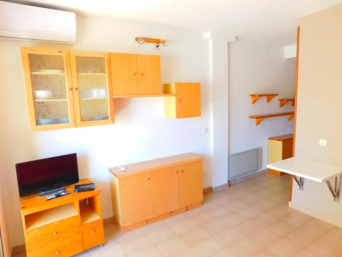 Estudio Castell Nord Roses 0*,